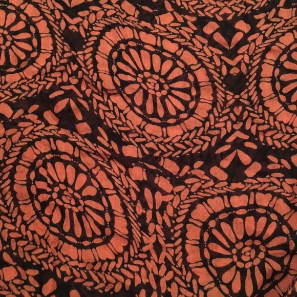 Patterned infinity scarf - Picture 2 of 2